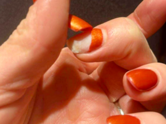 Why Do Artificial Nails Break?